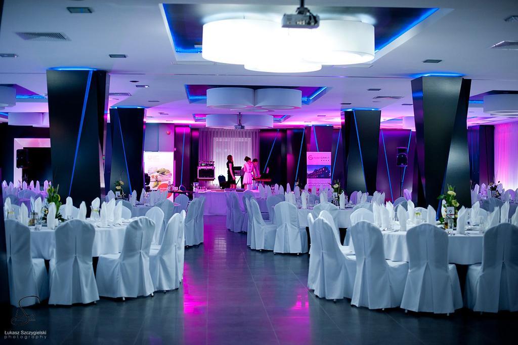 Hotel Grafit Kostomloty Pierwsze Exterior foto